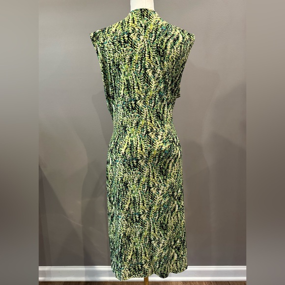 NWT! Kasper Green Patterned Wrap Dress - Picture 3 of 6